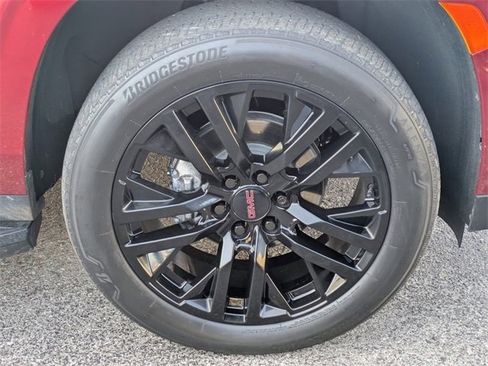 Used 2021 GMC Yukon XL Denali image 9