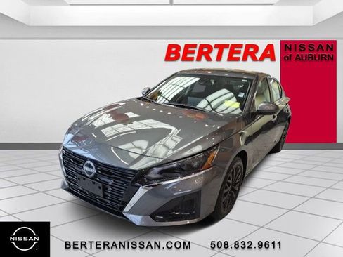 New 2025 Nissan Altima 2.5 SV w/ SV Special Edition Package image 5