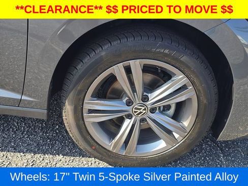 Used 2024 Volkswagen Jetta SE FWD image 35