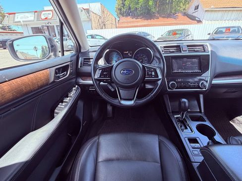 Used 2018 Subaru Outback 2.5i Limited AWD/4WD image 33