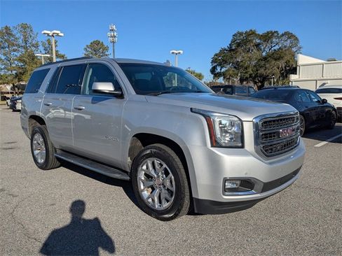 Used 2017 GMC Yukon SLT w/ Open Road Package image 3