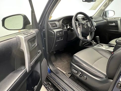 Used 2017 Toyota 4Runner SR5 Premium image 21