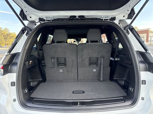 New 2025 Jeep Grand Cherokee L Laredo w/ Trailer Tow Package image 25