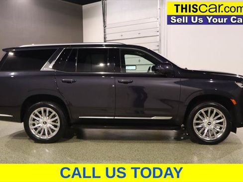 Used 2022 Cadillac Escalade Premium Luxury RWD image 9