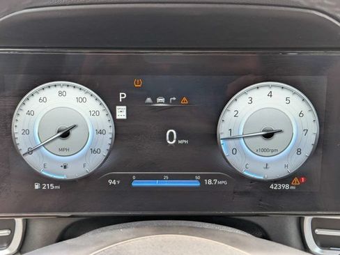 Used 2025 Hyundai Elantra Limited FWD image 26