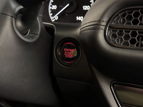 Certified 2024 Honda HR-V LX image 25