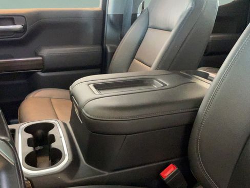 Used 2021 Chevrolet Silverado 1500 LT Trail Boss w/ Convenience Package II AWD/4WD image 28
