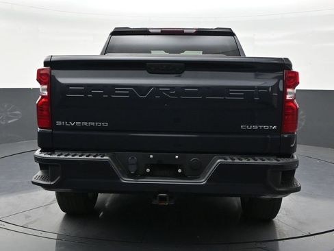 Used 2022 Chevrolet Silverado 1500 Custom image 4