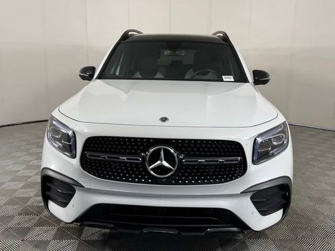 Used 2022 Mercedes-Benz GLB 250 image 6