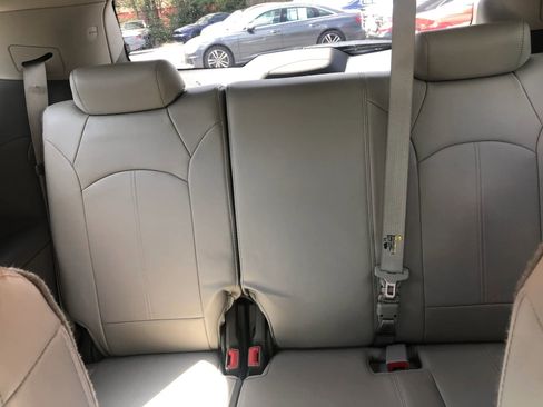 Used 2014 Chevrolet Traverse LT image 22