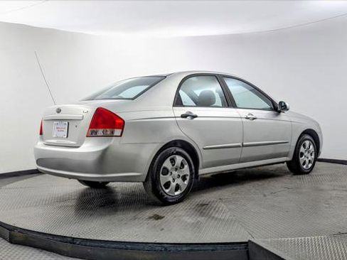 Used 2009 Kia Spectra LX FWD image 8