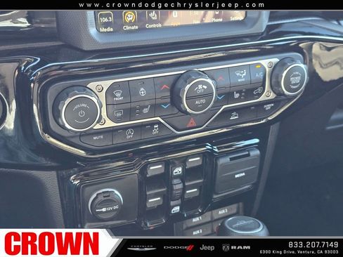 Used 2022 Jeep Gladiator Sport image 30
