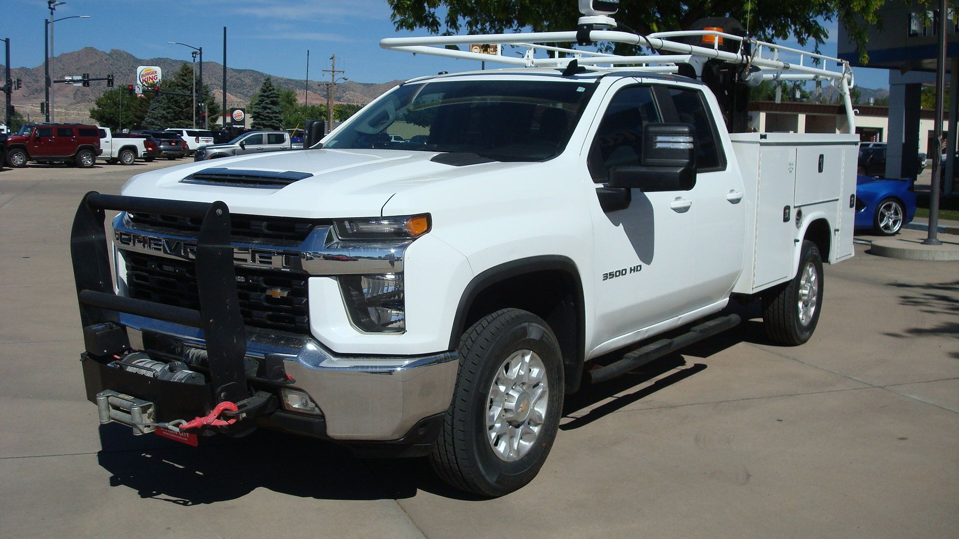 Used 2022 Chevrolet Silverado 3500 LT w/ Convenience Package AWD/4WD image 1
