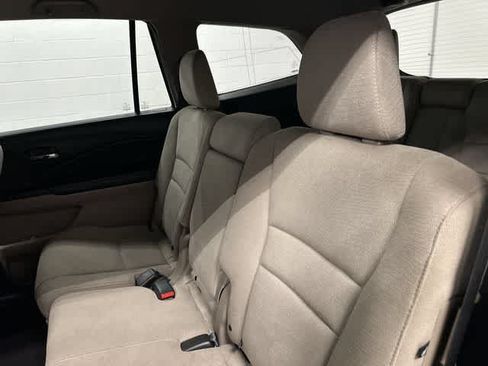 Used 2017 Honda Pilot EX image 14