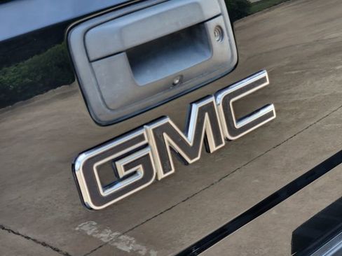 Used 2015 GMC Sierra 1500 SLE w/ Elevation Edition image 12