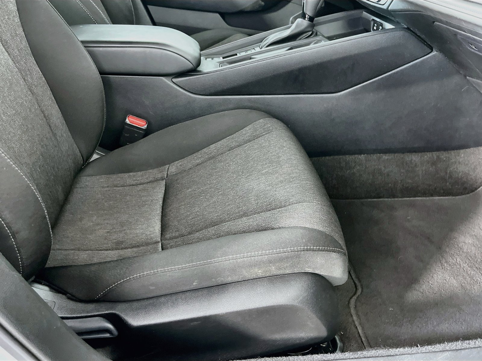 Used 2023 Honda Accord EX image 29