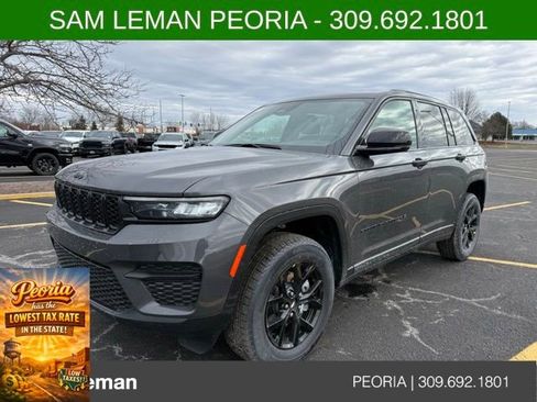 New 2025 Jeep Grand Cherokee Laredo image 1