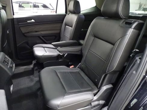 Used 2023 Volkswagen Atlas SEL image 13