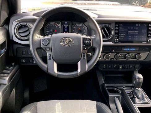 Used 2023 Toyota Tacoma TRD Sport image 6
