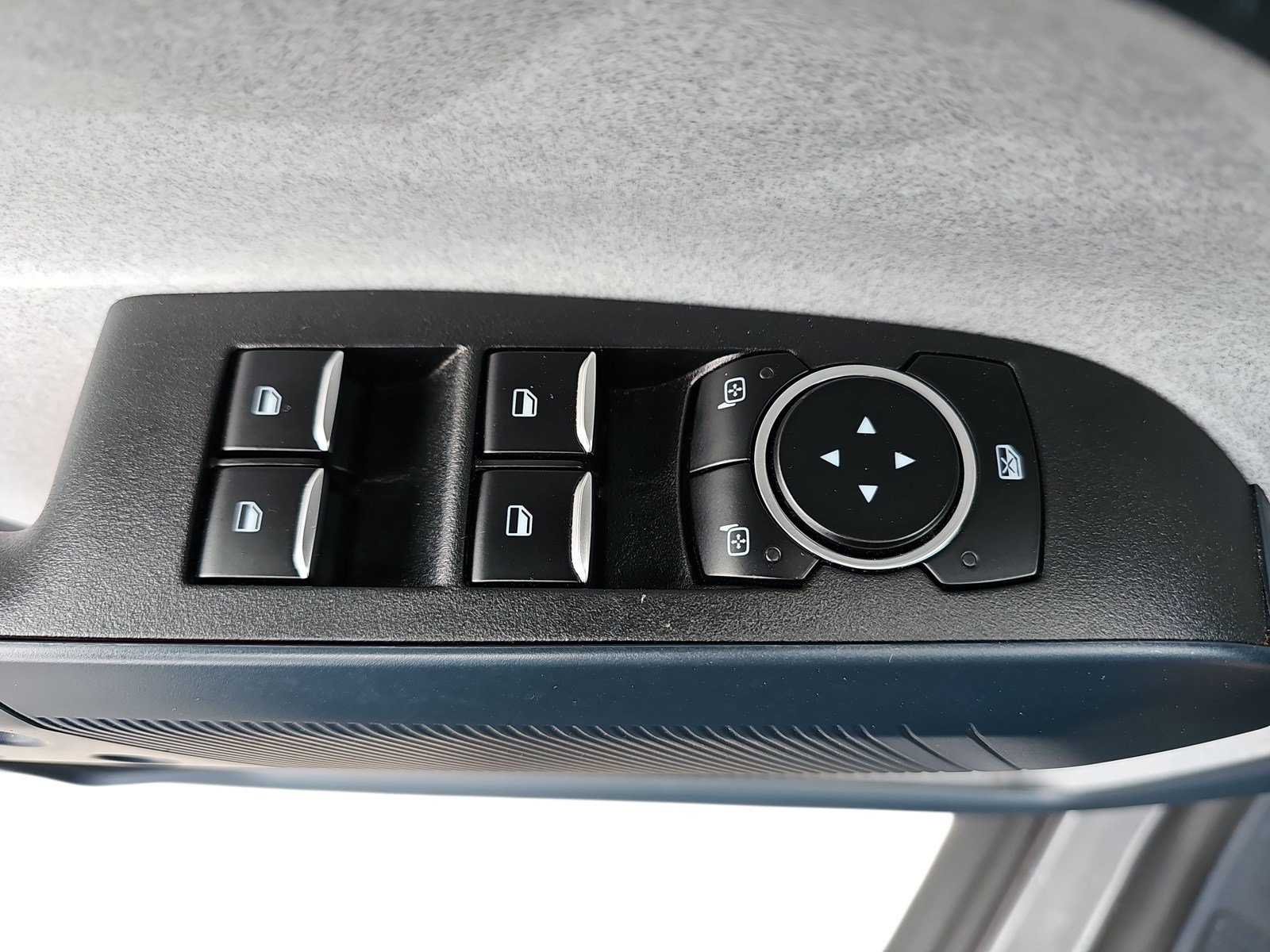 Used 2022 Ford Maverick XLT FWD image 24