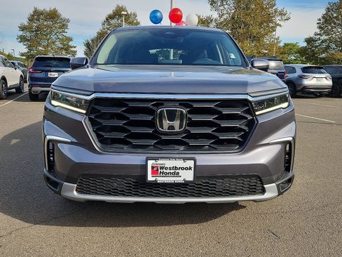 Certified 2025 Honda Pilot EX-L image 2