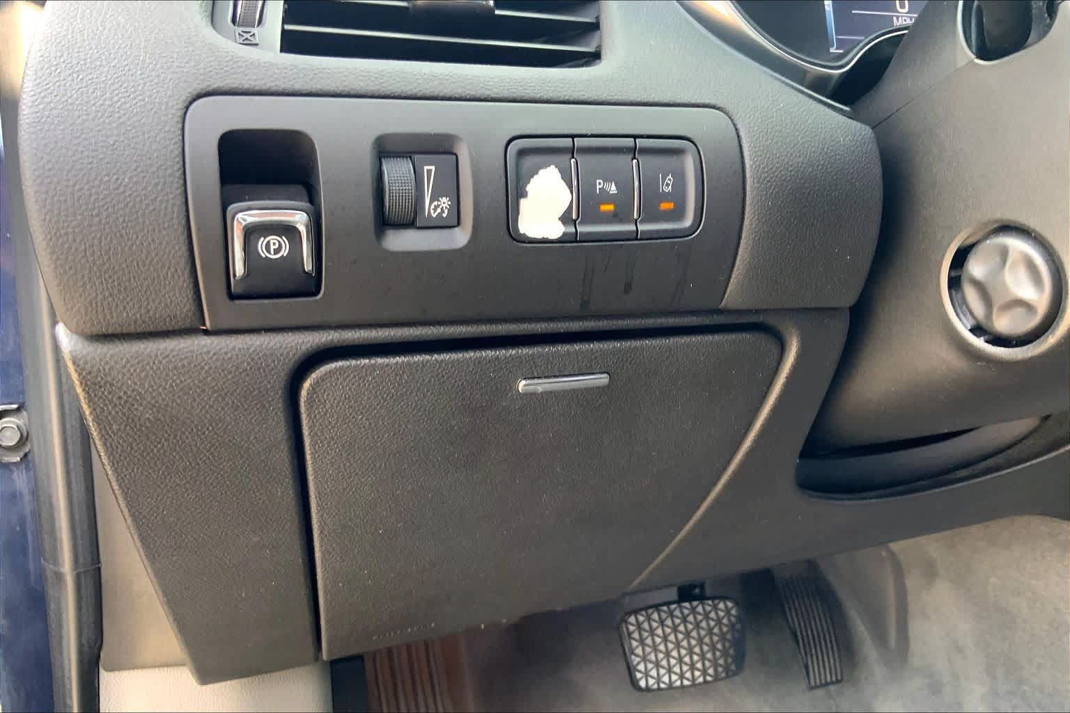 Used 2015 Chevrolet Impala LTZ FWD image 35