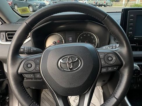 Used 2020 Toyota RAV4 XLE w/ Convenience Package AWD/4WD image 18