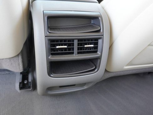 Used 2020 Cadillac XT5 Premium Luxury image 32