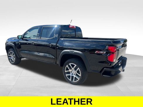 Used 2024 Chevrolet Colorado Z71 w/ Z71 Convenience Package 2 image 4