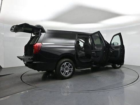 Certified 2025 Ford Expedition Max Active image 6