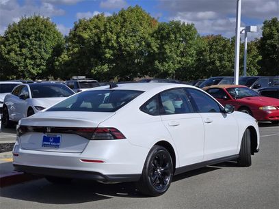 New 2025 Honda Accord SE