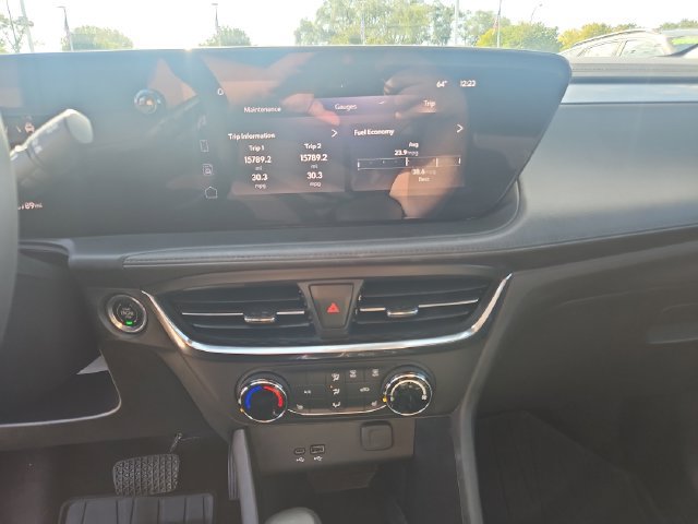 Used 2024 Buick Encore GX Preferred w/ Comfort Package FWD image 19