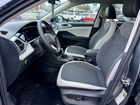 New 2026 Volkswagen Taos SE image 12