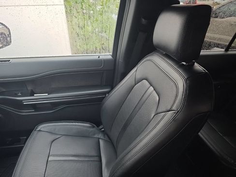 Used 2020 Ford Expedition Limited AWD/4WD image 26