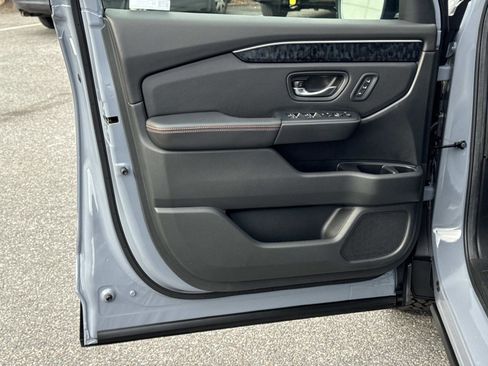 Certified 2026 Honda Passport TrailSport Elite image 16