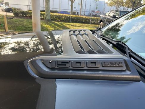 Used 2019 RAM 1500 Laramie image 14