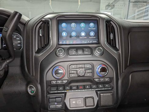 Certified 2021 GMC Sierra 2500 Denali w/ Denali Ultimate Package AWD/4WD image 37