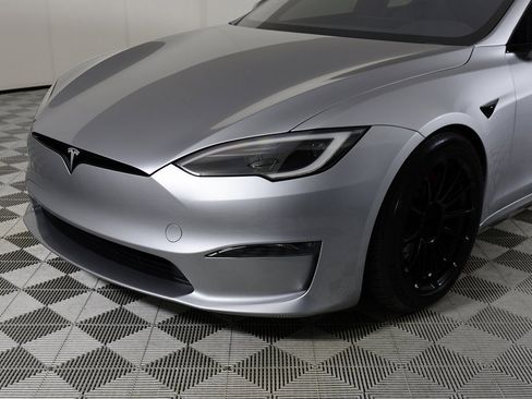 Used 2025 Tesla Model S Plaid image 42
