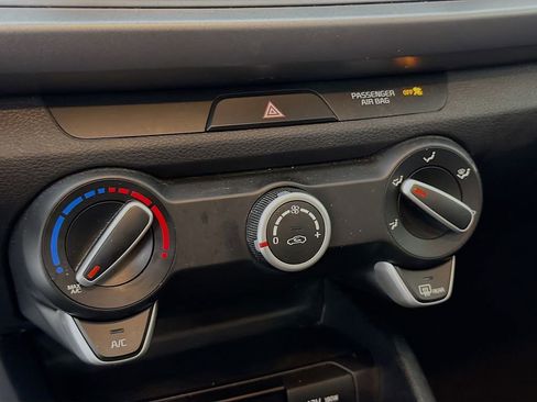 Used 2023 Kia Rio S image 18