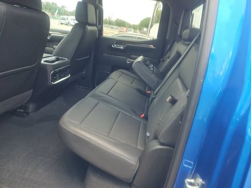 Used 2022 GMC Sierra 1500 Elevation w/ Elevation Premium Package AWD/4WD image 4