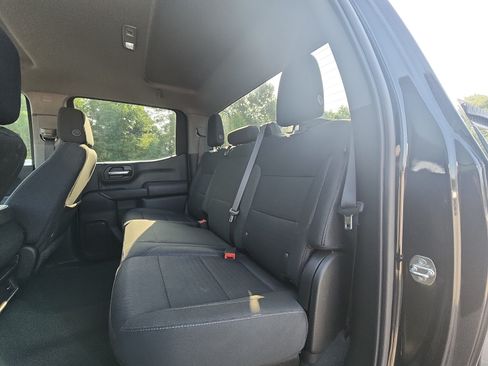 Used 2022 Chevrolet Silverado 1500 Custom AWD/4WD image 19
