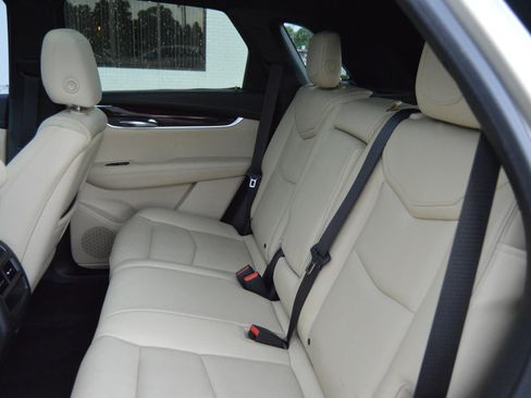 Used 2017 Cadillac XT5 Luxury w/ LPO, Wheel Lock Package image 20