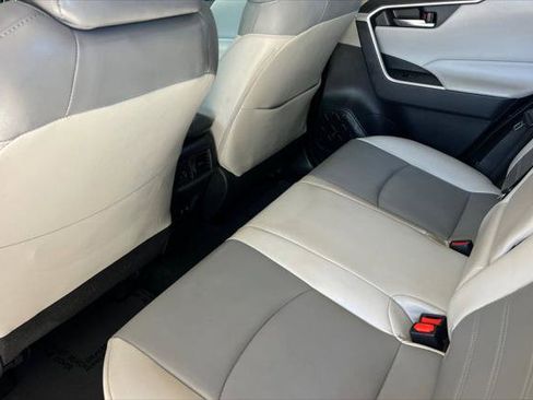 Certified 2019 Toyota RAV4 XLE Premium w/ Cold Weather Package FWD image 4