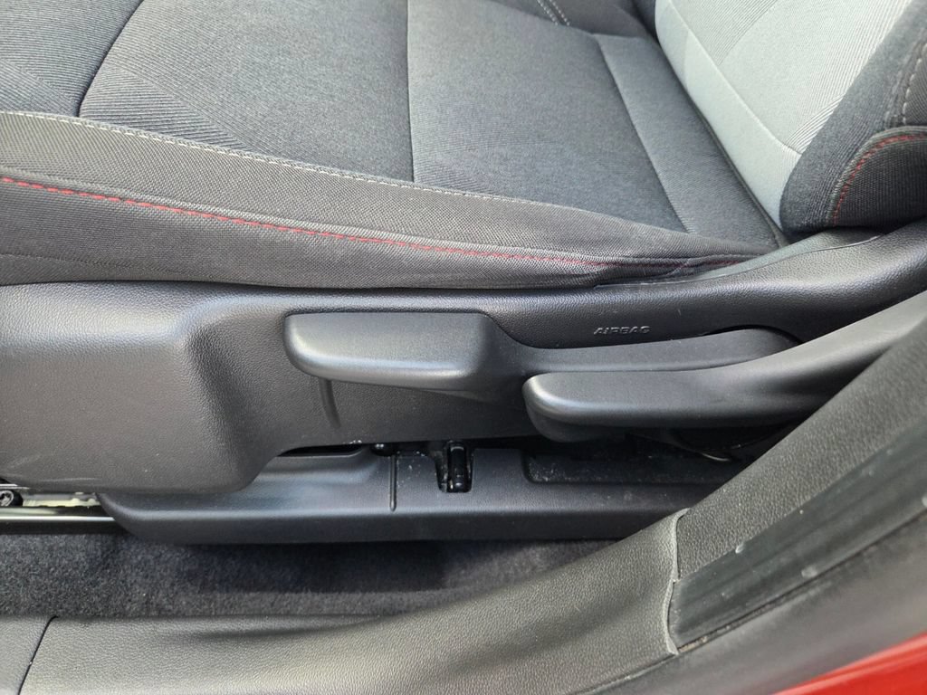 Used 2024 Chevrolet Trax RS FWD image 5