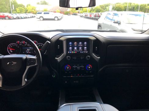Used 2020 Chevrolet Silverado 1500 RST w/ Rally Edition AWD/4WD image 14