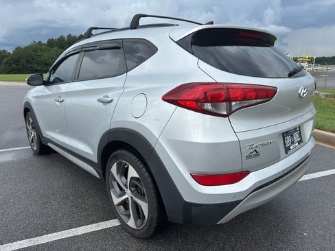Used 2018 Hyundai Tucson Value FWD image 4