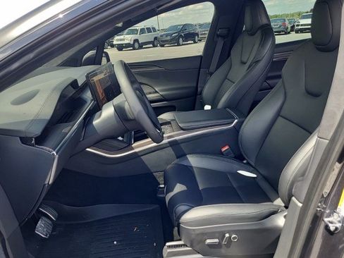 Used 2024 Tesla Model X AWD/4WD image 3
