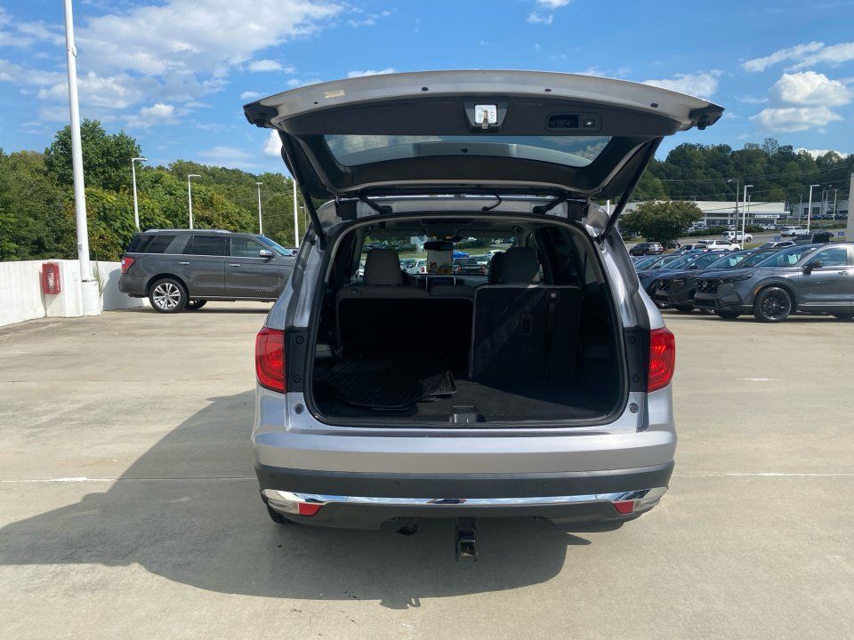 Used 2016 Honda Pilot Touring image 18