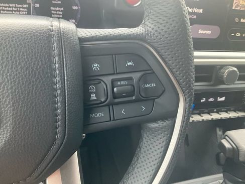 Used 2026 Toyota Tacoma TRD Sport w/ TRD Sport Premium Package RWD image 22