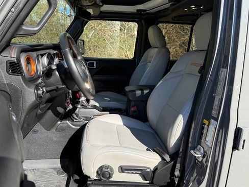 Used 2021 Jeep Gladiator Mojave image 13